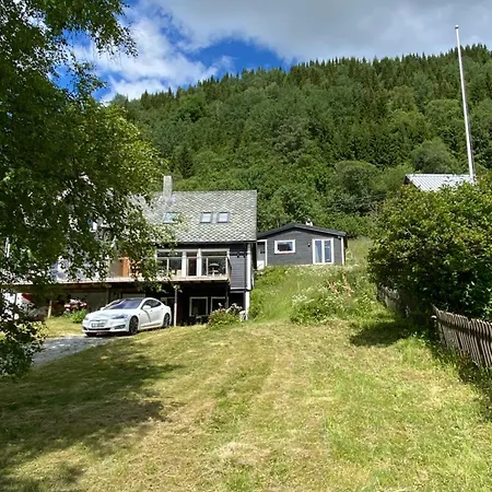 Voss- Oppheim Private Cozy Semesterbostad